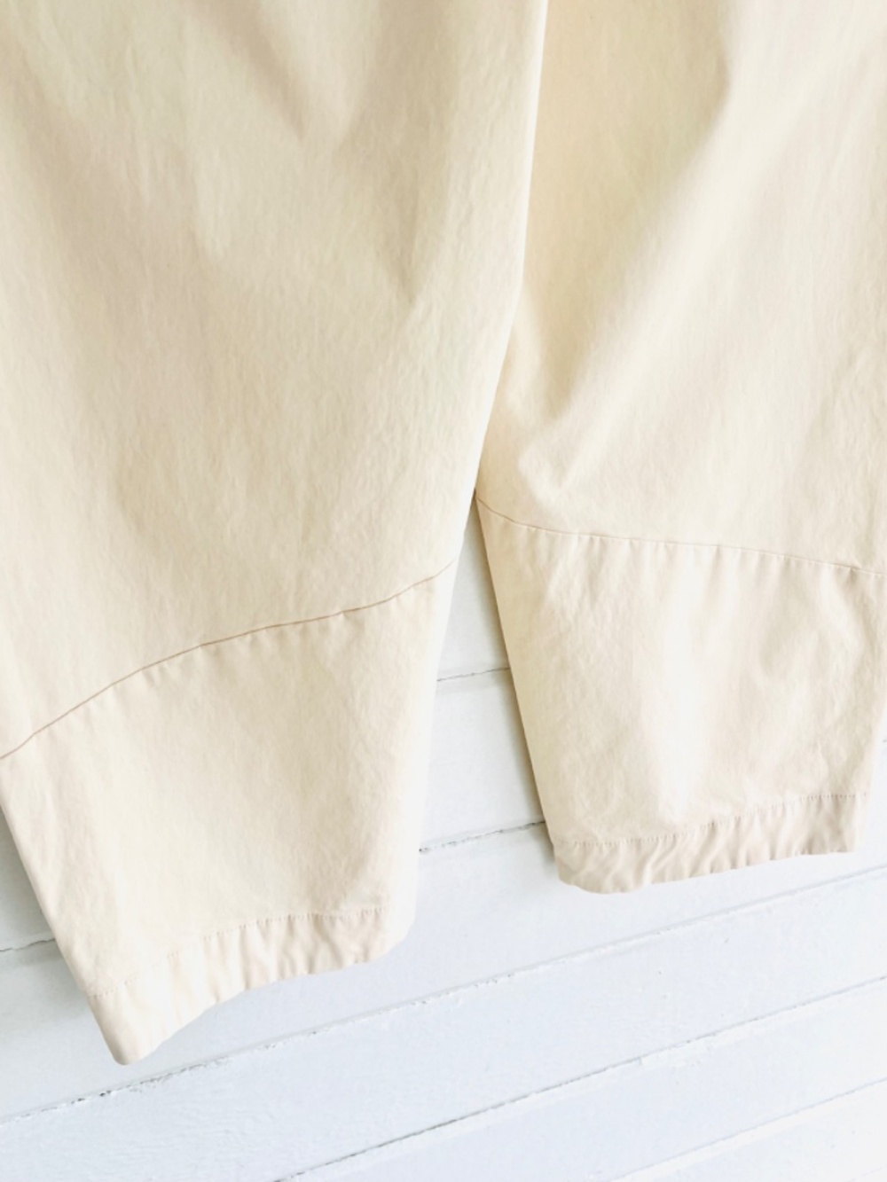RUTI Slouchy Twill Barrel Pants in Ecru - 14 - Picture 8 of 14